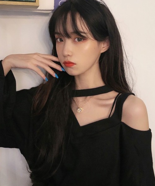 NinaetLina(ニナエリナ)の「肩出しVネックTシャツ(Tシャツ/カットソー・レディース・グレー/ホワイト/ブラック・FREE)」の5枚目の写真