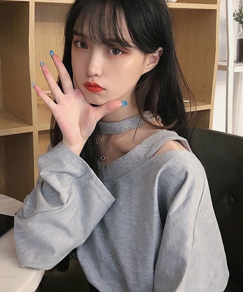 NinaetLina(ニナエリナ)の「肩出しVネックTシャツ(Tシャツ/カットソー・レディース・グレー/ホワイト/ブラック・FREE)」の6枚目の写真