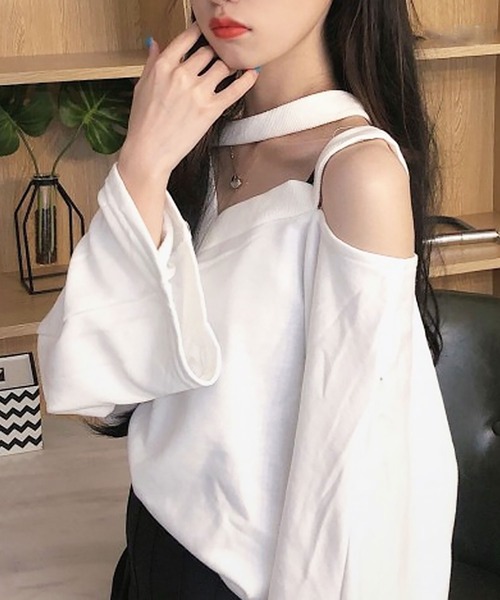 NinaetLina(ニナエリナ)の「肩出しVネックTシャツ(Tシャツ/カットソー・レディース・グレー/ホワイト/ブラック・FREE)」の9枚目の写真