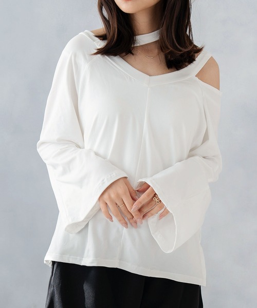 NinaetLina(ニナエリナ)の「肩出しVネックTシャツ(Tシャツ/カットソー・レディース・グレー/ホワイト/ブラック・FREE)」の10枚目の写真