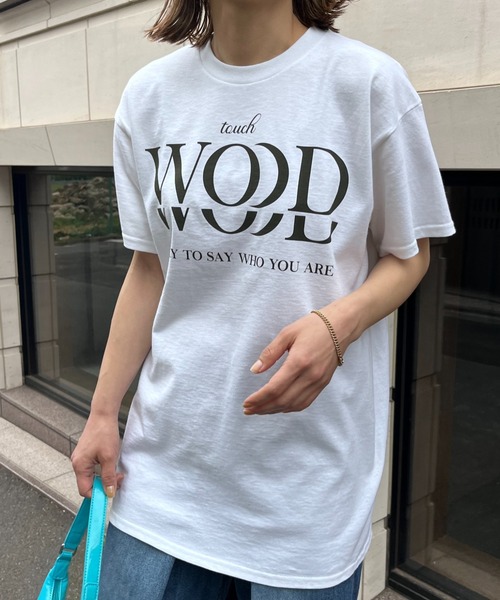 mi via loca（ミヴィアロカ）の「GILDAN touch WOOD ロゴプリント半袖Tシャツ【MVL001 ※2A】（Tシャツ/カットソー・レディース・ブラック/オフホワイト/オートミール・MEDIUM/LARGE）」の20枚目の写真
