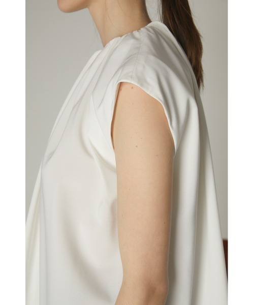 RIM.ARK ネック デザイン ボックス トップス ブラウス 半袖　ホワイト RIM.ARK | Neck design box tops (SHIRTS & BLOUSES ) |RIM.ARK