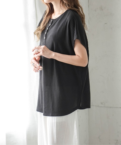 SUGAR BISKET(シュガービスケット)の「2wayワッフルトップス(その他トップス・レディース・ブラック/ベージュ/ブラウン・フリー)」の5枚目の写真