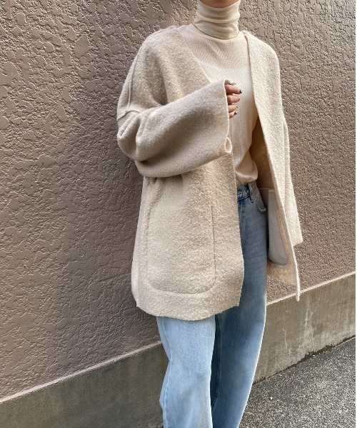 AIC.（エーアイシー）の「リバーシブルリングボアオーバージャケット（ノーカラージャケット・レディース・ブラック/ベージュ/グレー・FREE）」の10枚目の写真