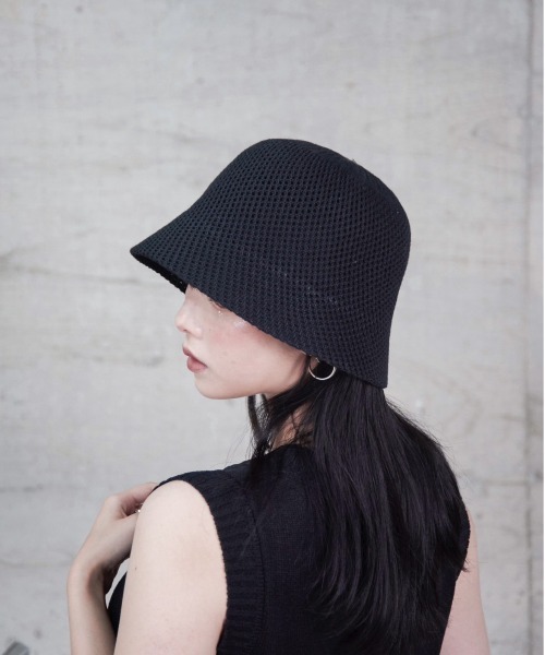 【最旬即垢抜け☆】HERMES 穴あき編みラフィア Emma Code ハット HERMES】穴あき編みラフィア/上質レザー ☆ Emma Code ハット