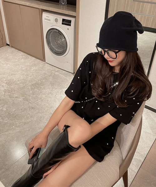 GLAMOROUS JANE(グラマラスジェーン)の「ビジューオーバーサイズTシャツ(Tシャツ/カットソー・レディース・ホワイト/ブラック・FREE)」の2枚目の写真