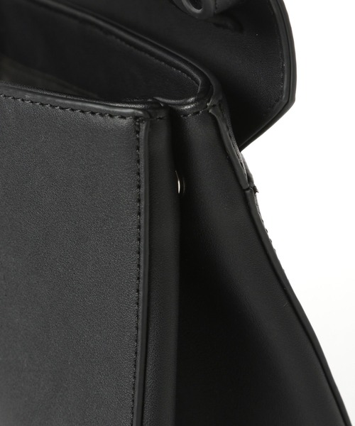 HARE(ハレ)の「フラップハンドルBAG(HARE)(ショルダーバッグ・メンズ・ブラック/ブラック系その他/オフホワイト・FREE)」の20枚目の写真