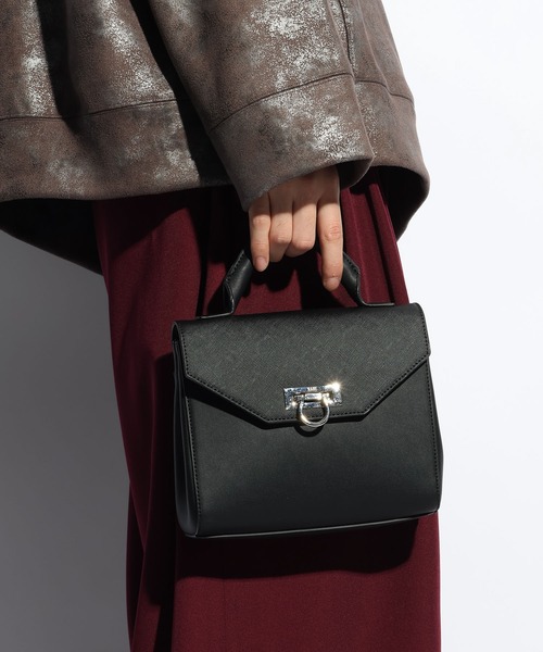 HARE(ハレ)の「フラップハンドルBAG(HARE)(ショルダーバッグ・メンズ・ブラック/ブラック系その他/オフホワイト・FREE)」の4枚目の写真