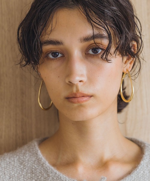 A part by（アパートバイ）の「シズクフープピアス（ピアス（両耳用）・レディース・シルバー/ゴールド・FREE）」の4枚目の写真