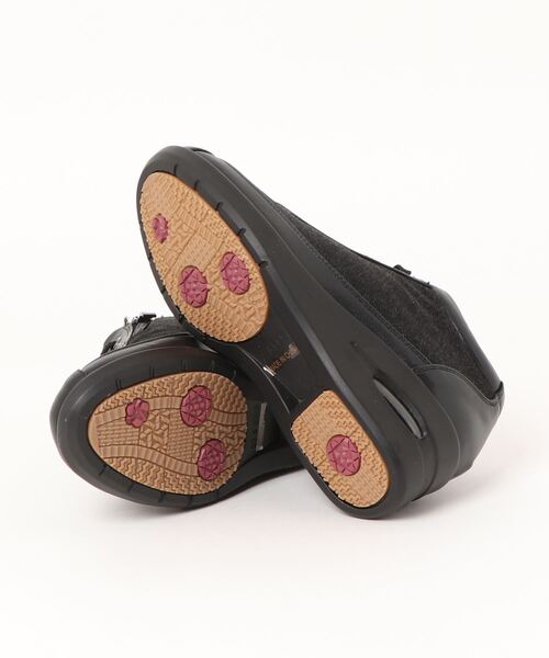 Realta（レアルタ）の「Realta(レアルタ)5cmヒール防滑幅広3Eウエッジソールコンフォートシューズ（パンプス・レディース・グレー/ブラック/シルバー/ブラック系その他/ネイビー・23.5/24.5/23/22.5/24）」の7枚目の写真