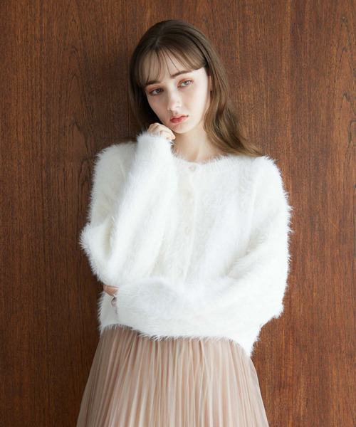 archives（アルシーヴ）の「クロップドフェザーニットカーディガン