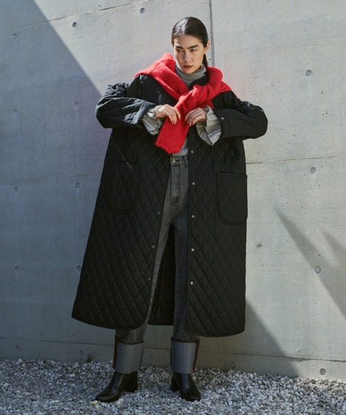 Libra Cue（リブラ キュー）の「ロールアップストレートデニム（デニムパンツ・レディース・ブラック/ネイビー・1/2）」の13枚目の写真