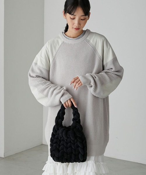forksy.(フォルクシー)の「【forksy.】畦編みオーバーサイズコマンドセーター(ニット/セーター・レディース・カーキ/ブラック/アイボリー・FREE)」の2枚目の写真