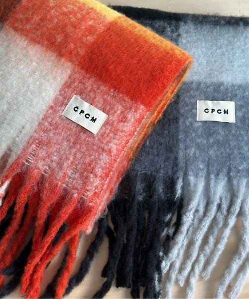 CPCM(シーピーシーエム)の「バルキーブロックチェックマフラー(マフラー・メンズ・オレンジ/ブラック・FREE)」の7枚目の写真