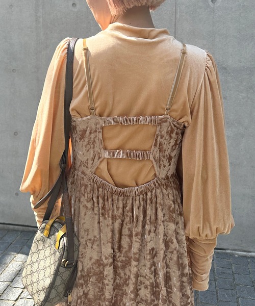 Alley by w closet（アリーバイダブルクローゼット）の「【Alley】マットベロアボリューム袖ハイネックプルオーバー（Tシャツ/カットソー・レディース・オレンジ系/ネイビー・FREE）」の5枚目の写真