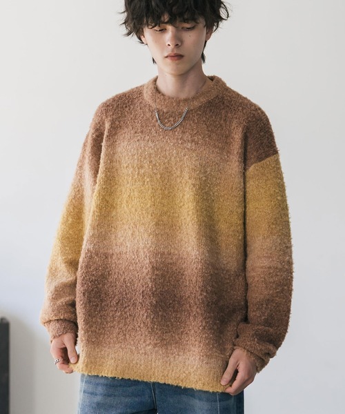 Rocky Monroe（ロッキーモンロー）の「新色追加 オーバーサイズ ウール混ブークレー段染めグラデーションボーダー柄クルーニットセーター（ニット/セーター・メンズ・ブラック/オレンジ/ブルー/ナチュラル/ブラウン/マスタード/レッド/パープル/イエロー・M/L）」の6枚目の写真