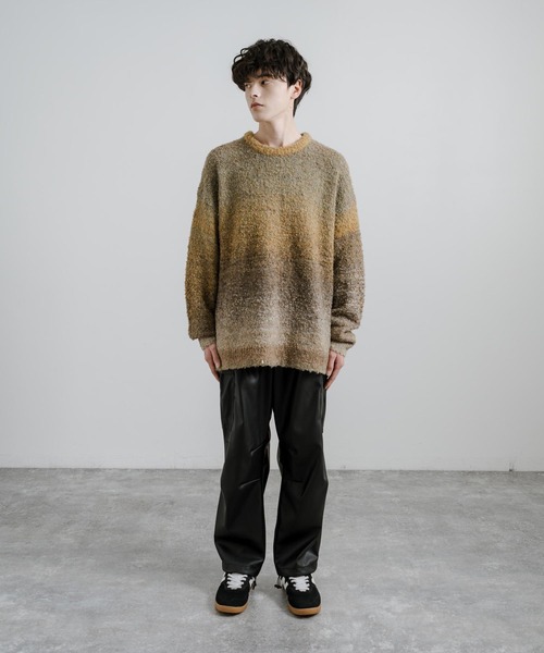 オーバーサイズグラデーションボーダーブークレーニットセーター（ニット/セーター）｜Rocky Monroe（ロッキーモンロー）
