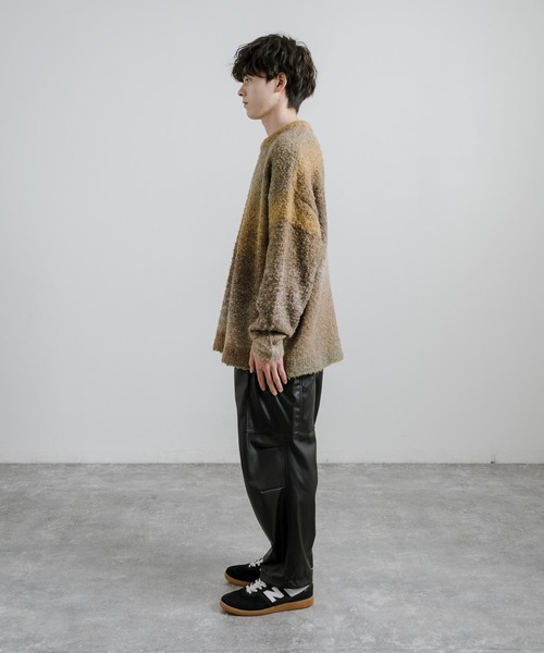 オーバーサイズグラデーションボーダーブークレーニットセーター（ニット/セーター）｜Rocky Monroe（ロッキーモンロー）