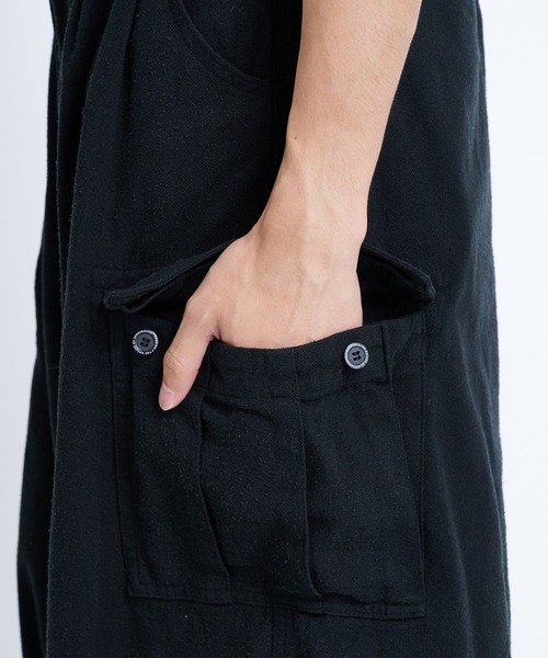 FACCIES（ファチーズ）の「【FACCIES/ファッチーズ】Silk Nep Wide Tuck Cargo Pt（カーゴパンツ・メンズ・ブラック/レッド・1/2）」の21枚目の写真