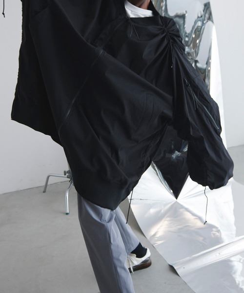 yoshiokubo(ヨシオクボ)の「yoshiokubo ヨシオクボ / MISTED NYLON BIG MA-1 ミストナイロンビッグシルエットMA-1ブルゾン / YKS24515(MA-1・メンズ・ブラック/カーキ・FREE)」の7枚目の写真