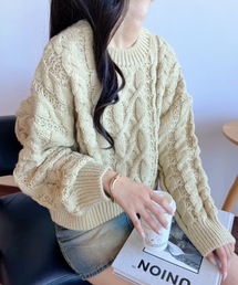 ケーブル編みベーシックニット