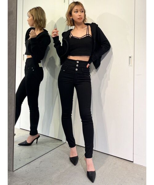 GYDA(ジェイダ)の「バインダービスチェ(キャミソール・レディース・オフホワイト/ブラック・FREE)」の20枚目の写真