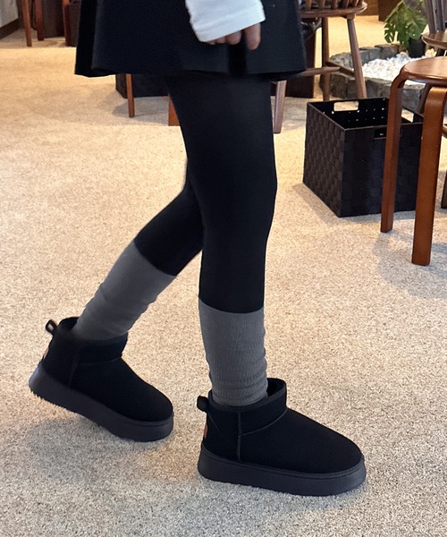 by muni:r（バイ ムニール）の「厚底ショートムートンブーツ（ブーツ・レディース・キャメル/カーキ/ブラック・MEDIUM/LARGE/SMALL）」の5枚目の写真