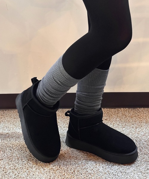 by muni:r（バイ ムニール）の「厚底ショートムートンブーツ（ブーツ・レディース・キャメル/カーキ/ブラック・MEDIUM/LARGE/SMALL）」の7枚目の写真