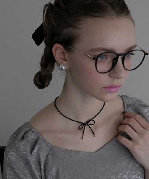 BONLECILL noir（ボンルシールノワール）の「【BONLECILL noir】リボンモチーフチョーカー／ネックレス（ネックレス・レディース・ブラック/ホワイト・FREE）」の2枚目の写真
