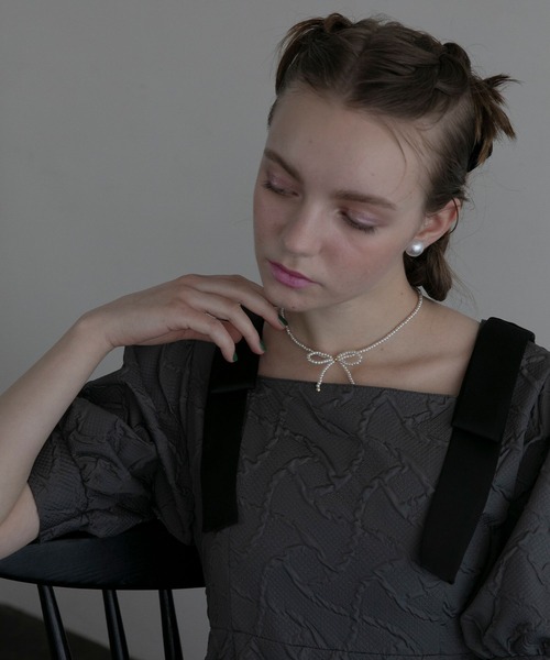 BONLECILL noir（ボンルシールノワール）の「【BONLECILL noir】リボンモチーフチョーカー／ネックレス（ネックレス・レディース・ブラック/ホワイト・FREE）」の5枚目の写真