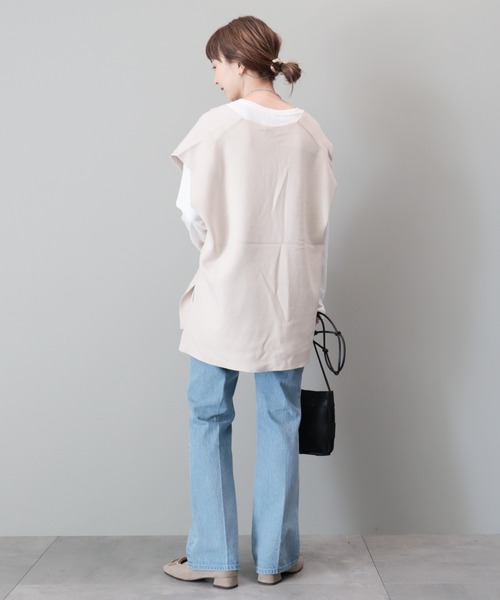 AMERICAN HOLIC(アメリカンホリック)の「Vネックニットベスト(ベスト・レディース・ブラック/グレイッシュベージュ・FREE)」の15枚目の写真