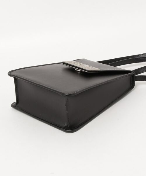 MM6 Maison Margiela（ｴﾑｴﾑｼｯｸｽ ﾒｿﾞﾝ ﾏﾙｼﾞｪﾗ）の「NUMBERS VERTICAL MINI BAG（ショルダーバッグ・レディース・ブラック・ONE SIZE）」の3枚目の写真