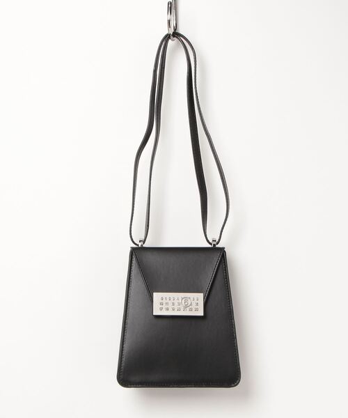 MM6 Maison Margiela（ｴﾑｴﾑｼｯｸｽ ﾒｿﾞﾝ ﾏﾙｼﾞｪﾗ）の「NUMBERS VERTICAL MINI BAG（ショルダーバッグ・レディース・ブラック・ONE SIZE）」の8枚目の写真