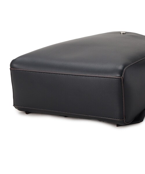 ITS'DEMO（イッツデモ）の「◆【13インチまでのPC収納／多ポケ／ポケ6／通勤・通学に】かるいカバン　リュック（バックパック/リュック・レディース・パープル/ライトグレー/ブラック/ナチュラル・00）」の9枚目の写真