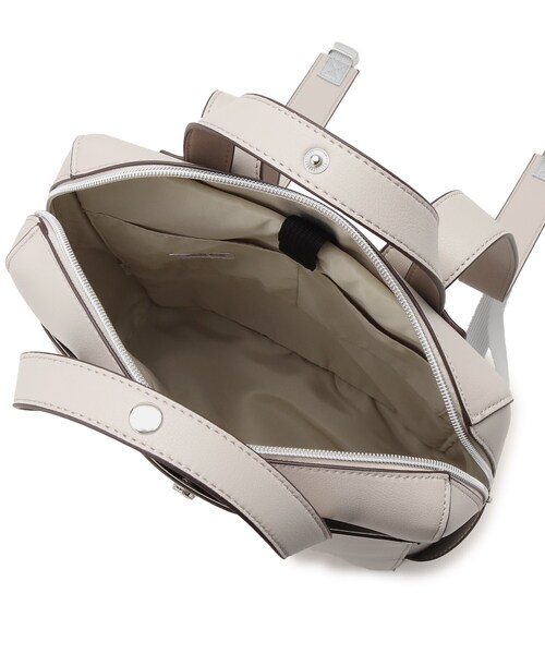 ITS'DEMO（イッツデモ）の「◆【13インチまでのPC収納／多ポケ／ポケ6／通勤・通学に】かるいカバン　リュック（バックパック/リュック・レディース・パープル/ライトグレー/ブラック/ナチュラル・00）」の11枚目の写真