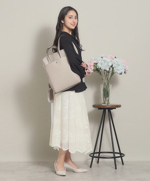 ITS'DEMO（イッツデモ）の「◆【13インチまでのPC収納／多ポケ／ポケ6／通勤・通学に】かるいカバン　リュック（バックパック/リュック・レディース・パープル/ライトグレー/ブラック/ナチュラル・00）」の19枚目の写真