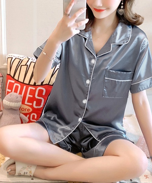 Miniministore（ミニミニストア）の「パジャマセットアップ シルク風 部屋着（ルームウェア/パジャマ・レディース・シャンパン/グレー/ホワイト/パープル/ワインレッド/ネイビー/ブルーグレー/ピンク/ダークグリーン/ブラック・FREE）」の4枚目の写真