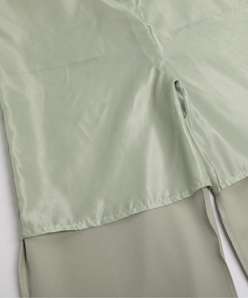 AMELY(エミリー)の「パールポケットサロペット(サロペット/オーバーオール・レディース・ブラック/ベージュ系/ミント/グレイッシュベージュ・L/M)」の7枚目の写真