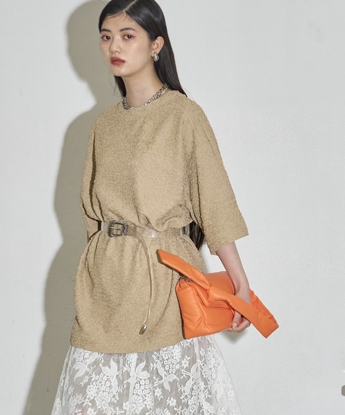 THE YOn(ザヨン)の「フラッフィーリップルハーフスリーブオーバートップス(Tシャツ/カットソー・レディース・アイボリー/ブラック/サックスブルー/ベージュ・FREE)」の3枚目の写真