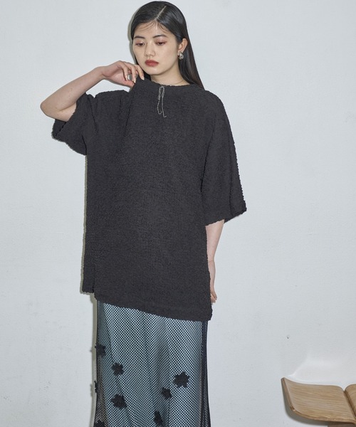 THE YOn(ザヨン)の「フラッフィーリップルハーフスリーブオーバートップス(Tシャツ/カットソー・レディース・アイボリー/ブラック/サックスブルー/ベージュ・FREE)」の2枚目の写真