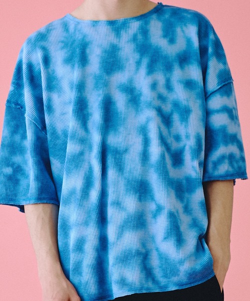 Universal Style Wear(ユニバーサルスタイルウェア)の「Universal Style Wear ムラ染 カットオフ ワッフル Tee(Tシャツ/カットソー・メンズ・ピンク/グリーン/オフホワイト/サックスブルー・X-LARGE/LARGE/MEDIUM)」の16枚目の写真