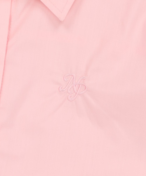 リボン付きピンク長袖シャツ SPINNS（スピンズ）の「≪再入荷!!≫袖リボンデザイン ショート丈長袖