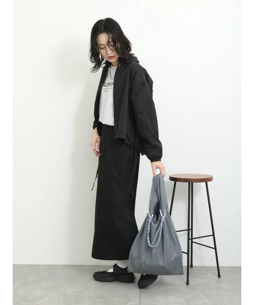 Samansa Mos2 blue（サマンサモスモスブルー）の「マルチWAYメッシュトート（ハンドバッグ・レディース・グレー/ブラック/シルバーグレー・F）」の8枚目の写真