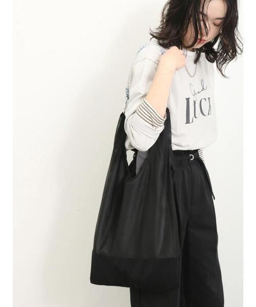 Samansa Mos2 blue（サマンサモスモスブルー）の「マルチWAYメッシュトート（ハンドバッグ・レディース・グレー/ブラック/シルバーグレー・F）」の15枚目の写真