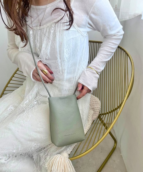 ORiental TRaffic（オリエンタルトラフィック）の「スクエアショルダーポーチ BA-228（ショルダーバッグ・レディース・オレンジ/イエロー/グリーン/ブルー/シルバー/ブラック・ﾌﾘ-）」の2枚目の写真