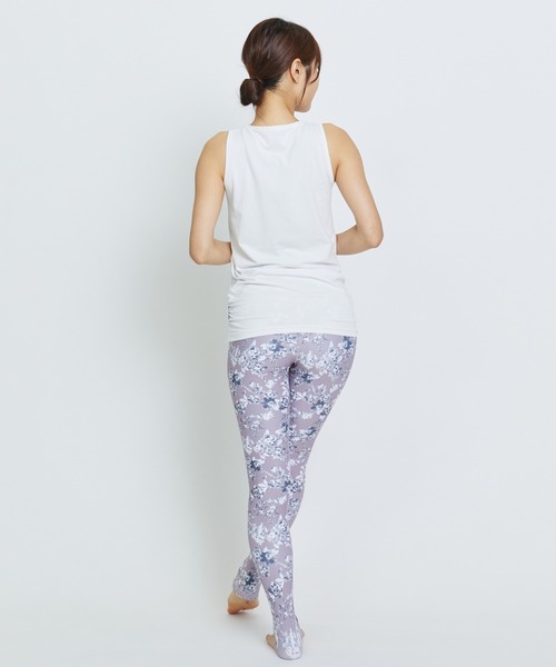 Julier Yoga and Relax(ジュリエヨガアンドリラックス)の「Julier (定番)Ecocoベア天竺タンクトップ(Tシャツ/カットソー・レディース・チャコール/ホワイト/ブルー・1/0)」の8枚目の写真