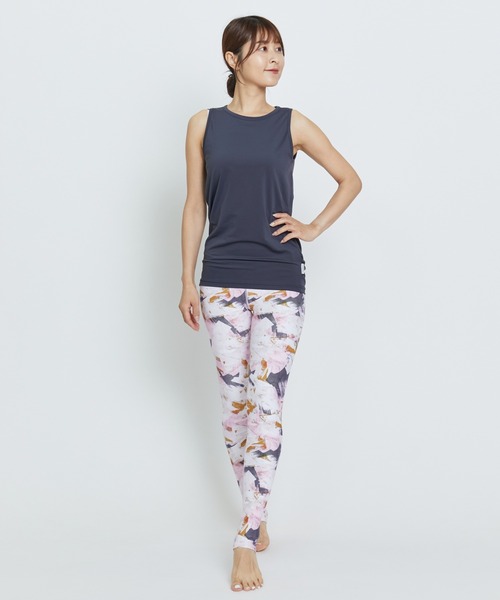 Julier Yoga and Relax(ジュリエヨガアンドリラックス)の「Julier (定番)Ecocoベア天竺タンクトップ(Tシャツ/カットソー・レディース・チャコール/ホワイト/ブルー・1/0)」の12枚目の写真