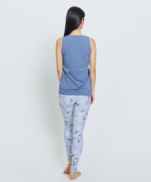 Julier Yoga and Relax(ジュリエヨガアンドリラックス)の「Julier (定番)Ecocoベア天竺タンクトップ(Tシャツ/カットソー・レディース・チャコール/ホワイト/ブルー・1/0)」の21枚目の写真