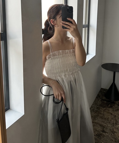 I_am（アイアム）の「tulle shirring camisole ops / チュールシャーリングキャミソールワンピース（ワンピース・レディース・ブラック/アイボリー・FREE）」の3枚目の写真