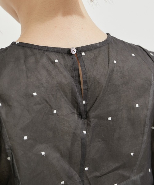 LE CERCLE par rope'（ルセルクルパーロペ）の「【セットアップ対応】ドット刺繍ブラウス（シャツ/ブラウス・レディース・ブラック/ホワイト/ブラウン・FREE）」の16枚目の写真